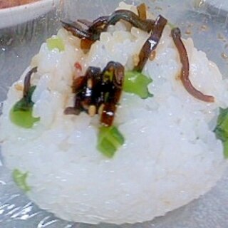 野沢菜とゴマ昆布のおにぎり